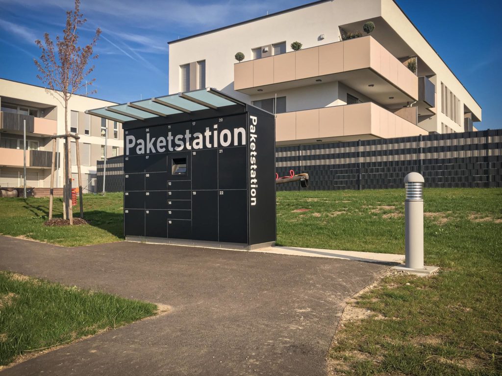 Paketstation im Freibereich